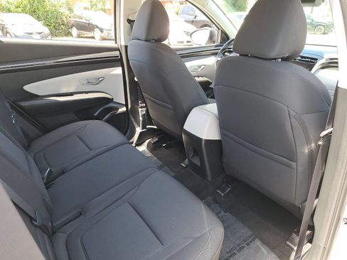 Used 2023 Hyundai Tucson SE AWD/4WD image 11