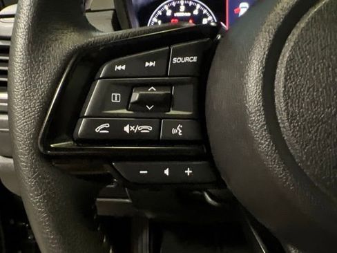 Used 2025 Subaru Forester Premium AWD/4WD image 41