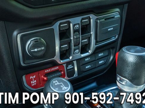 Used 2024 Jeep Wrangler Unlimited Sport AWD/4WD image 22