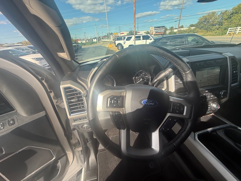 Used 2018 Ford F250 Lariat w/ Lariat Ultimate Package AWD/4WD image 12