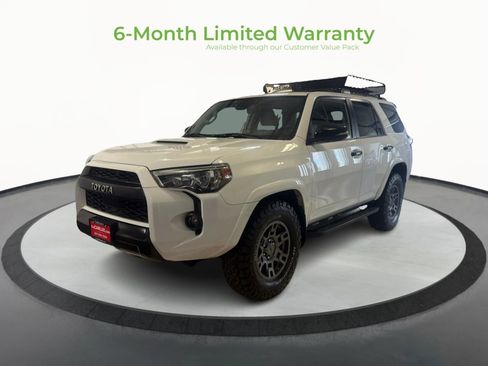 Used 2020 Toyota 4Runner Venture w/ Moonroof Package AWD/4WD image 3