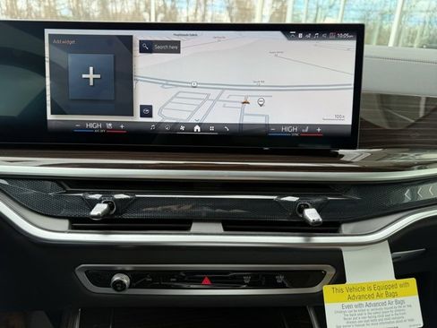 Used 2025 BMW X5 xDrive40i w/ Parking Assistance Package image 13