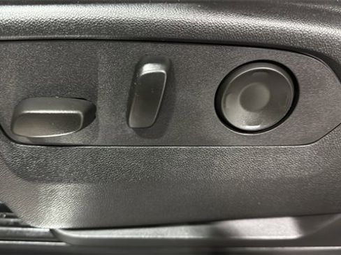 Used 2024 Chevrolet Tahoe Premier w/ Advanced Technology Package image 25