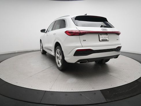 Used 2025 Audi Q5 Premium Plus w/ Premium Plus image 10