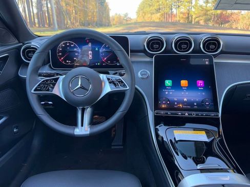 Used 2025 Mercedes-Benz C 300 Sedan image 3