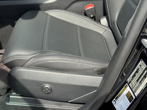 Certified 2025 Mercedes-Benz GLC 350e GLC 350e image 30