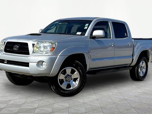 Used 2006 Toyota Tacoma PreRunner RWD image 3