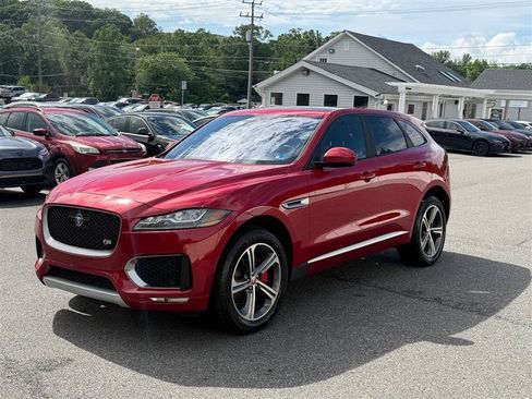 Used 2017 Jaguar F-PACE S AWD/4WD image 4