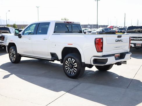 Used 2024 GMC Sierra 3500 Denali Ultimate image 4