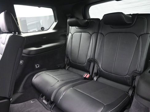 Used 2024 Jeep Grand Cherokee L Overland w/ Advanced Protech Group III AWD/4WD image 15