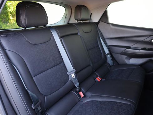 Used 2023 Chevrolet Bolt LT w/ Infotainment Package image 22