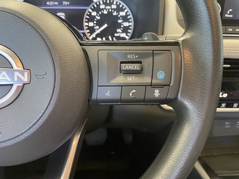 Certified 2023 Nissan Rogue SV image 13