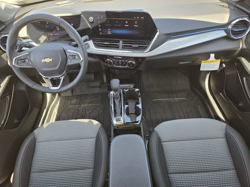 New 2026 Chevrolet Trax LT w/ LT Convenience Package FWD image 20