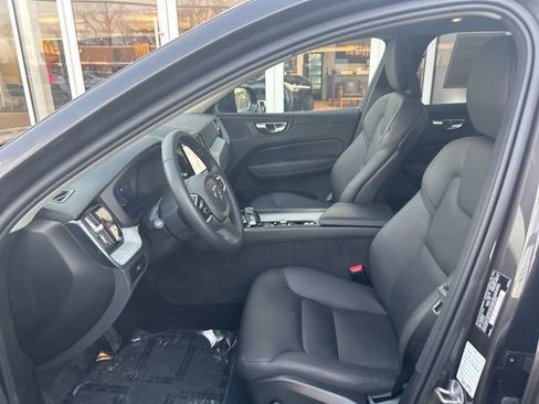Certified 2025 Volvo XC60 B5 Plus w/ Climate Package image 17