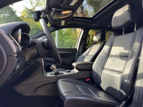 Used 2021 Jeep Grand Cherokee Limited image 13