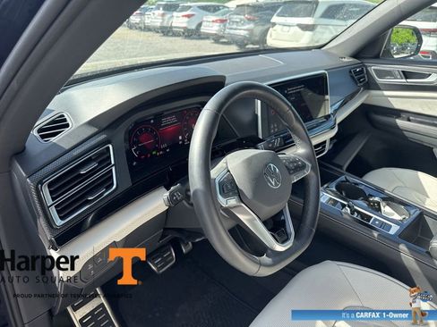 Used 2025 Volkswagen Atlas Cross Sport SEL Premium R-Line image 14
