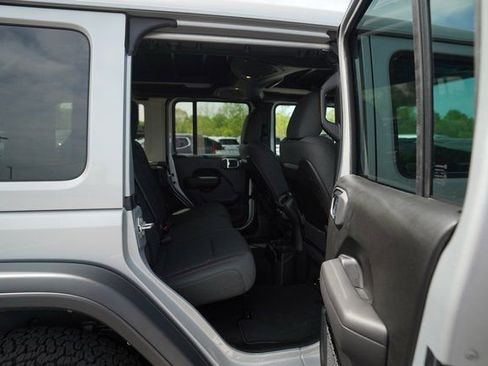 New 2024 Jeep Wrangler Unlimited Rubicon w/ Capability Package image 21