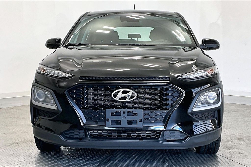 Used 2020 Hyundai Kona SE w/ Cargo Package FWD image 3
