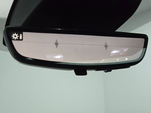 Used 2025 GMC Yukon Denali Ultimate w/ LPO, Floor Liner Package image 6