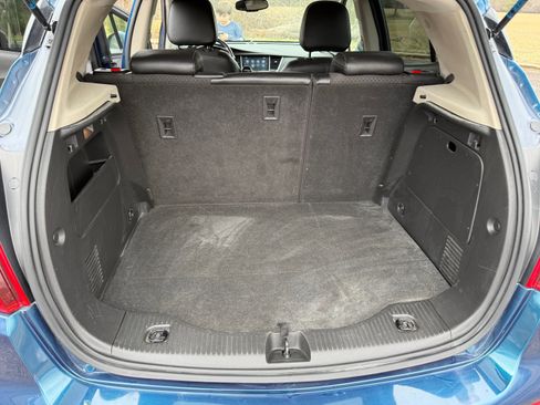 Used 2019 Buick Encore Preferred image 10