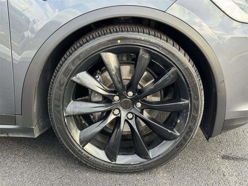 Used 2019 Tesla Model X 100D image 25