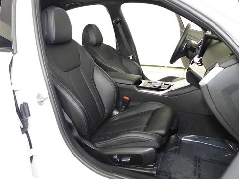 Used 2023 BMW 330i Sedan w/ Driving Assistance Package RWD image 19