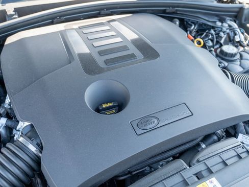 New 2025 Land Rover Range Rover Velar Dynamic SE image 24