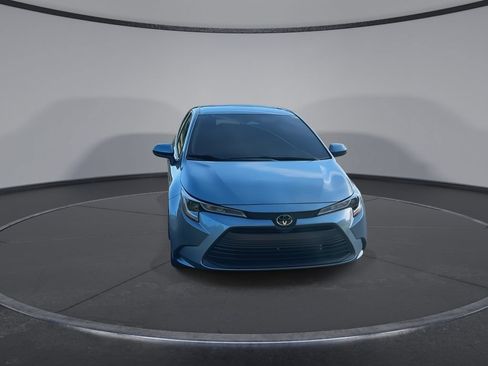 Used 2024 Toyota Corolla LE FWD image 3