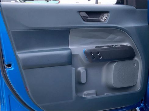 Used 2025 Ford Maverick Lobo image 25