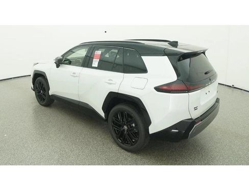 Used 2026 Toyota RAV4 XSE w/ Weather Package AWD/4WD image 7