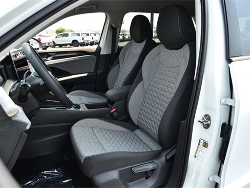 New 2025 Volkswagen Tiguan S image 16