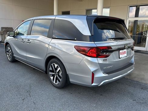 New 2026 Honda Odyssey EX-L image 3