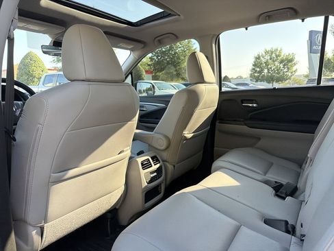 Used 2020 Honda Pilot EX-L image 12