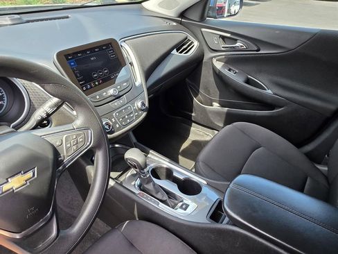 Used 2024 Chevrolet Malibu LT FWD image 21