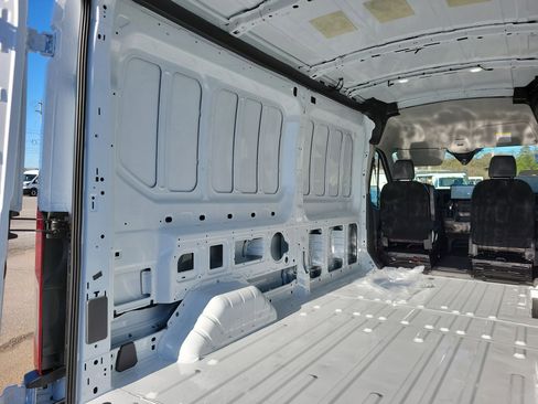 New 2026 Ford Transit 250 148 Medium Roof image 12