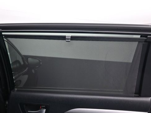 Used 2019 Toyota Highlander XLE image 47