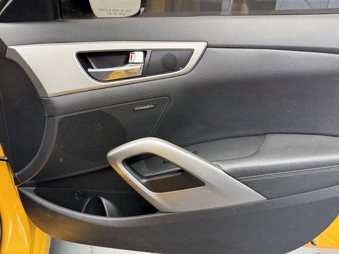 Used 2016 Hyundai Veloster w/ Option Group 03 image 44