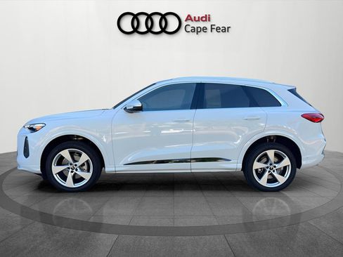 Certified 2025 Audi Q5 Premium w/ Premium Plus AWD/4WD image 2
