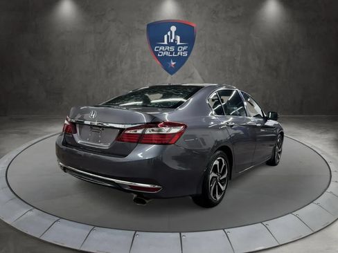 Used 2017 Honda Accord EX image 5