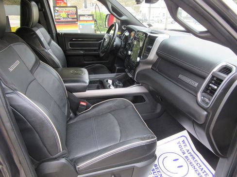 Used 2021 RAM 3500 Laramie AWD/4WD image 12