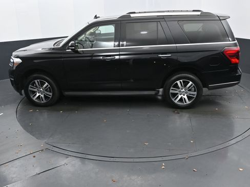 Used 2024 Ford Expedition Limited image 29