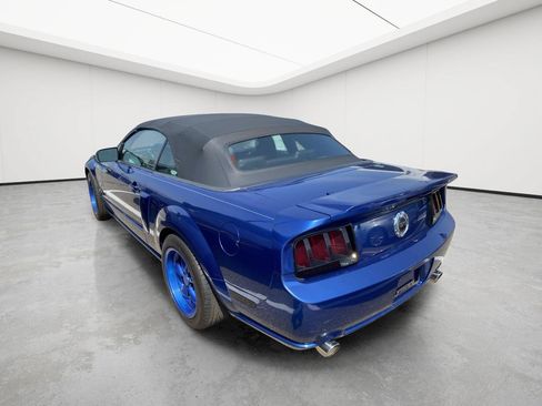 Used 2006 Ford Mustang GT RWD image 6