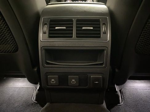 Used 2024 Jaguar F-PACE R-Dynamic S image 78