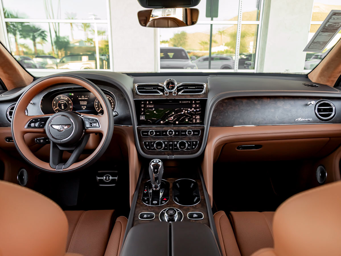 Used 2027 Bentley Bentayga AWD/4WD image 24