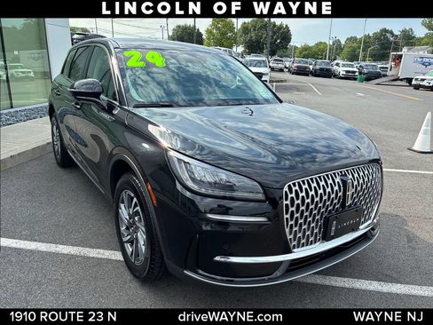 Certified 2024 Lincoln Corsair AWD w/ Equipment Group 101A image 10