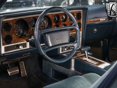 Used 1987 Pontiac Grand Prix LE image 19