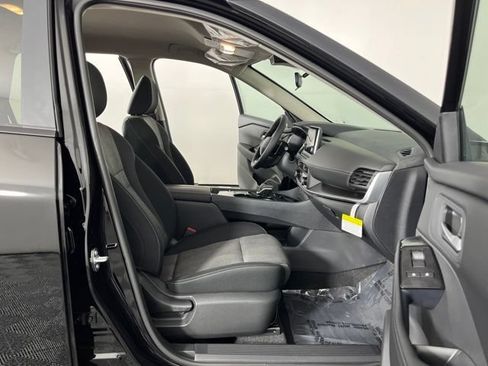 New 2026 Nissan Rogue SV w/ Cold Weather Package FWD image 39