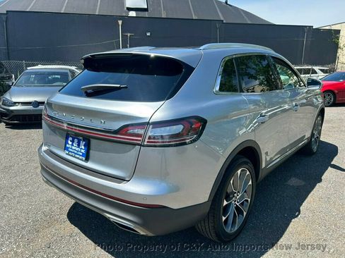 Used 2022 Lincoln Nautilus Reserve w/ Cargo Utility Package AWD/4WD image 9