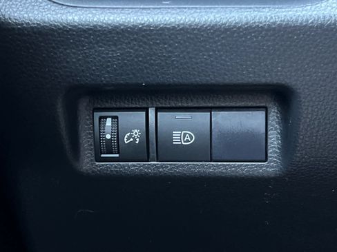 Certified 2020 Toyota RAV4 LE w/ All Weather Liner Package AWD/4WD image 29
