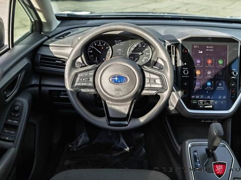 Used 2024 Subaru Crosstrek 2.0i Premium image 2